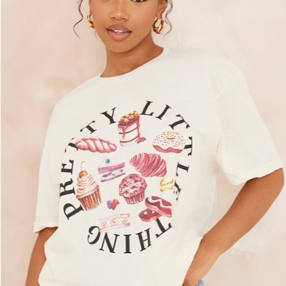PRETTYLITTLETHING Ecru Dessert Print Oversized T Shirt SIZE SMALL *NEW* - Picture 3 of 8